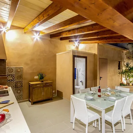 - 3526-22 Mallorca Prázdninový dům Pollença